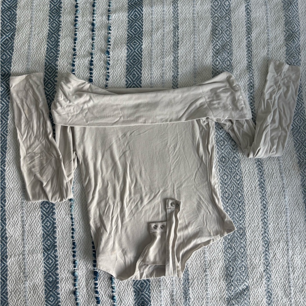 Madden Girl Cream Long Sleeve Top